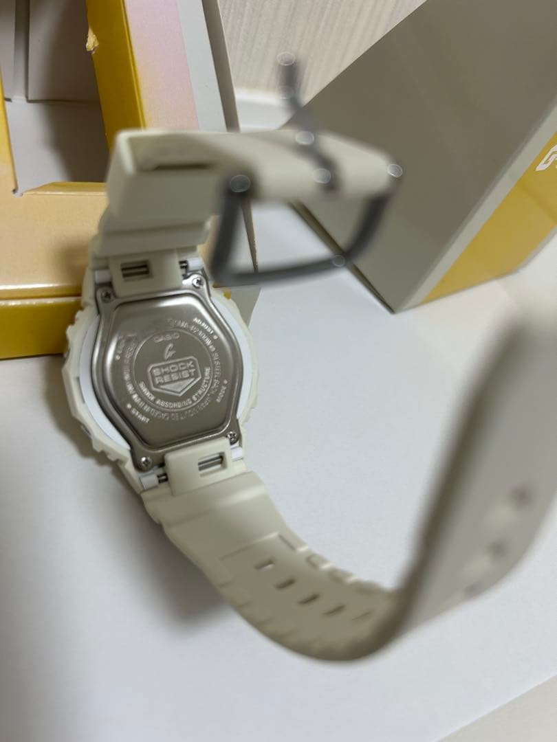 CASIO G-SHOCK国際女性デー記念モデル GMA-P2100W-7AJR