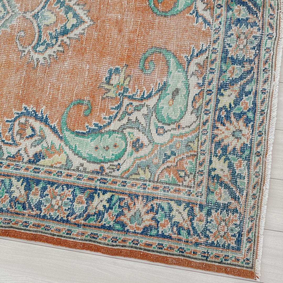 トルコ ヴィンテージラグ A79 大判 オレンジ ターコイズ ネイビー