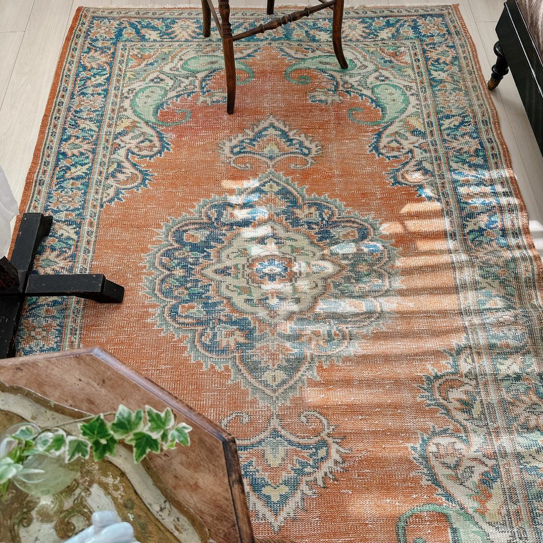 トルコ ヴィンテージラグ A79 大判 オレンジ ターコイズ ネイビー