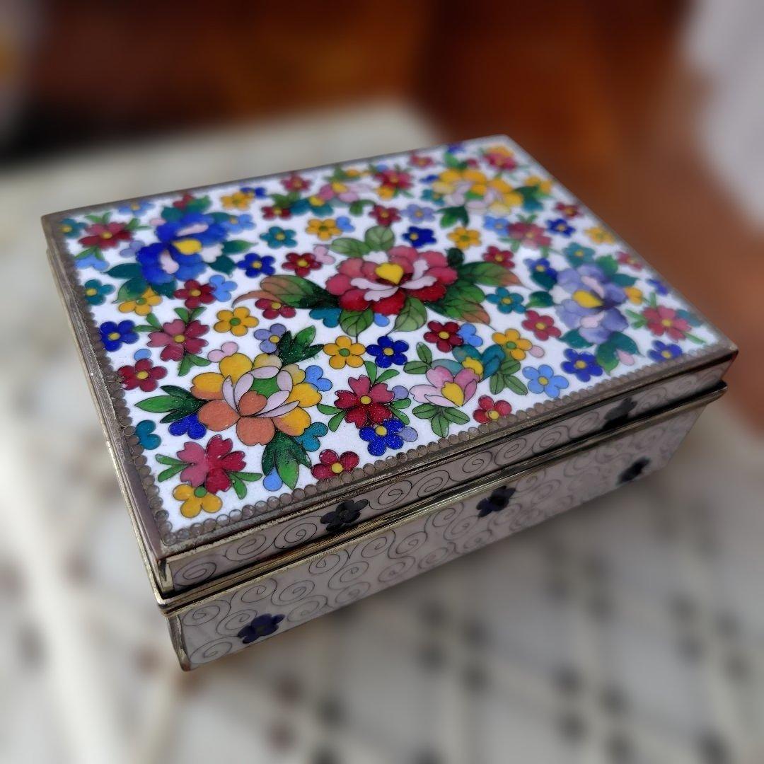 ②金工七宝　花柄宝石箱　アンティーク品