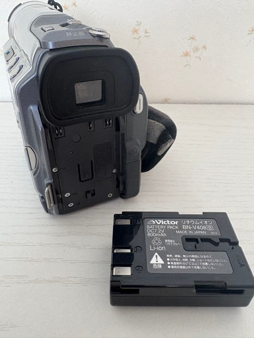 【レトロ】Victor GR-DZ7 デジタルビデオカメラ200x MiniDV