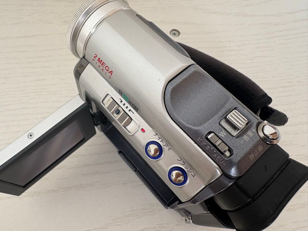 【レトロ】Victor GR-DZ7 デジタルビデオカメラ200x MiniDV