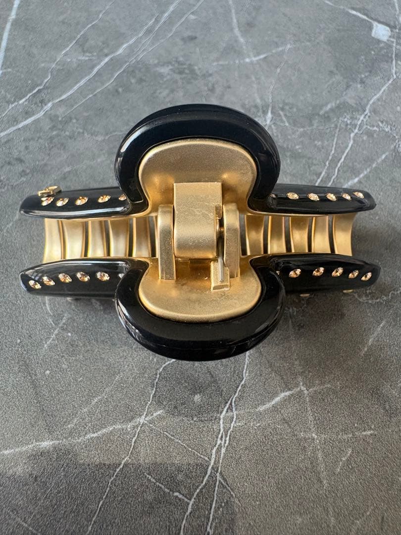 ALEXANDRE DE PAヘアピン