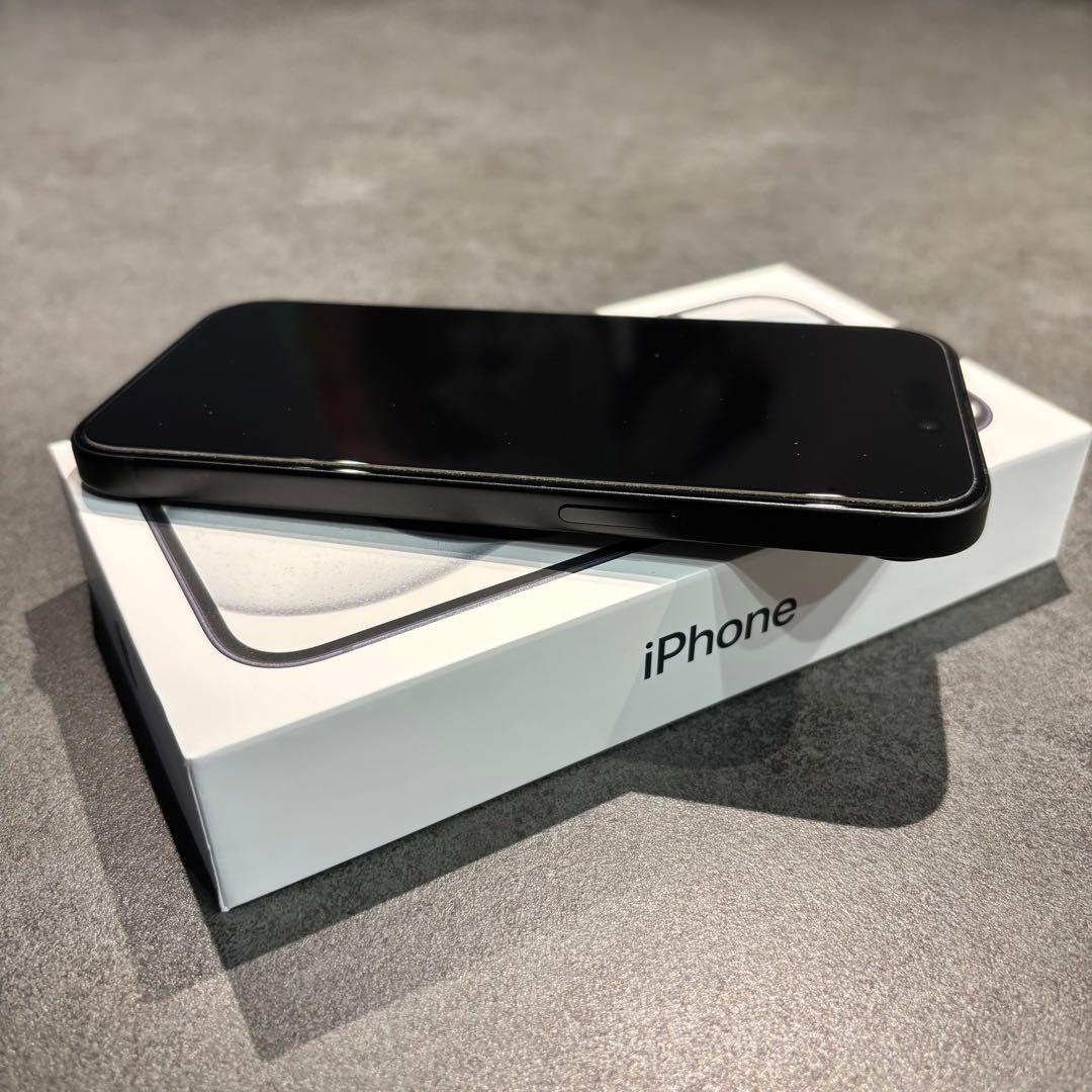 D*0様 美品⭐︎iPhone15 128GB ブラック