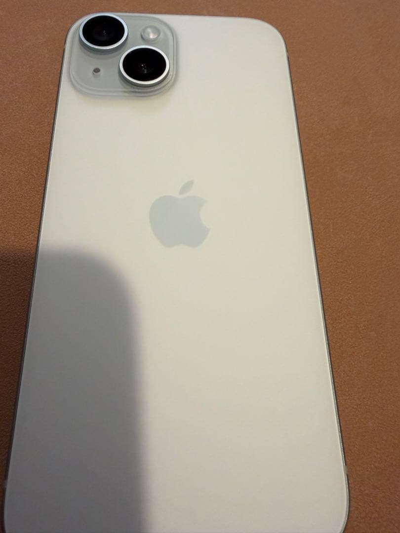 Apple iPhone 15本体　128GB