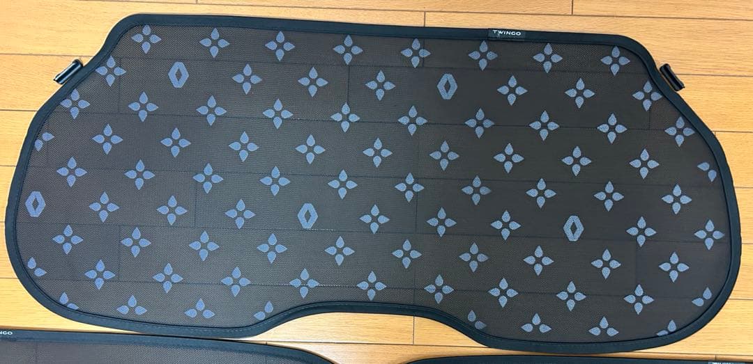 ルノー純正 トゥインゴ用 リアサンシェイドセット RENAULT TWINGO