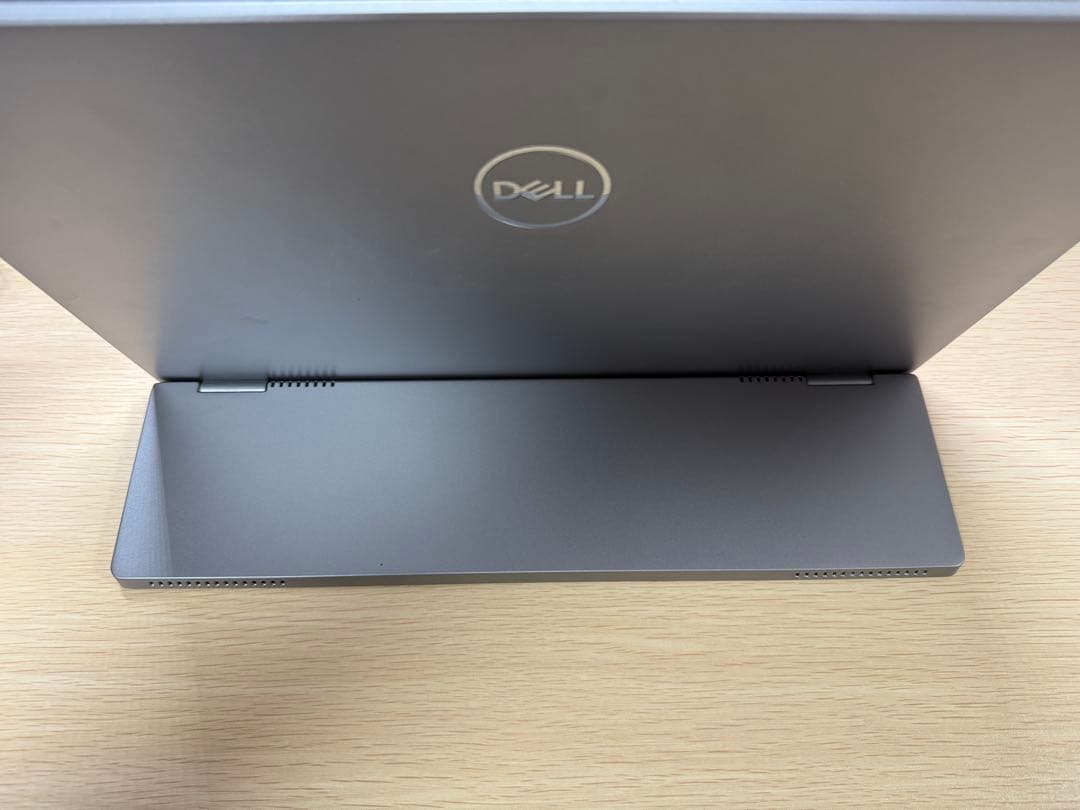 DELL C1422H 14インチ ポータブルモニタ－　その2