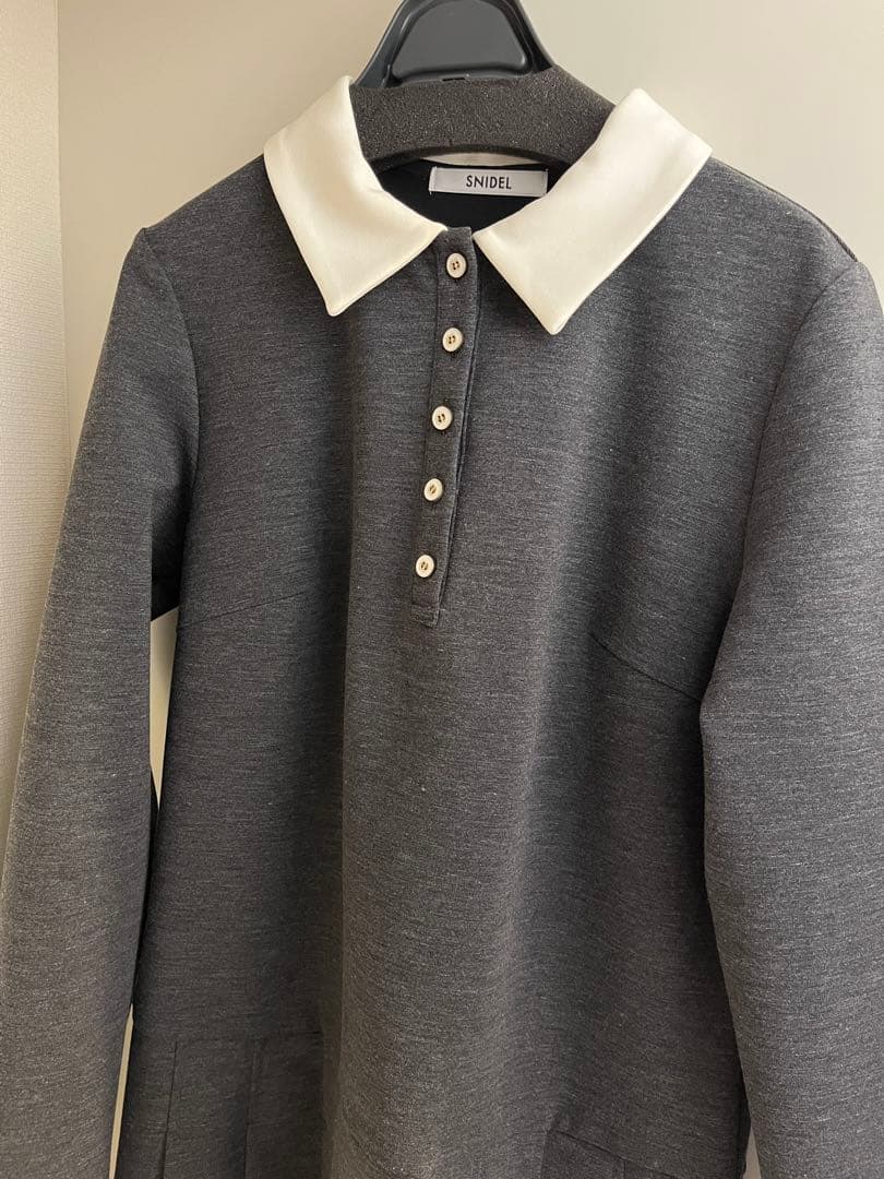 【うい】衿つきプリーツカットミニワンピース