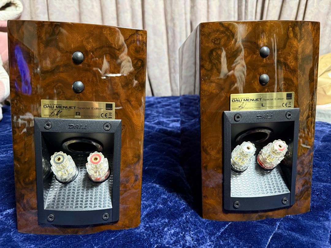 スピーカー・ウーファー DALI Menuet SE