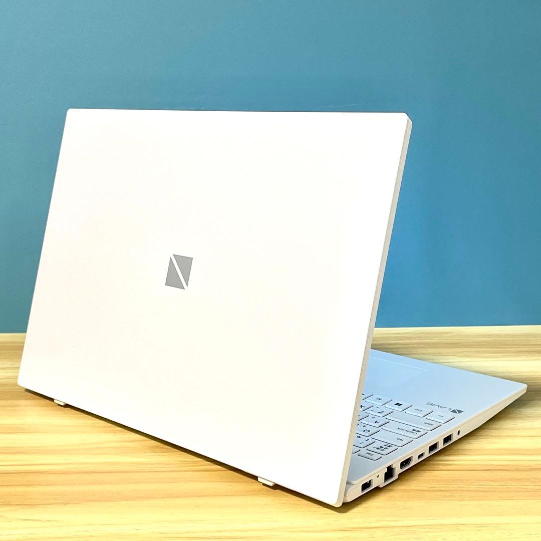 NEC LAVIE N15/Ryzen7/16GB/SSD512GB/ブルーレイ