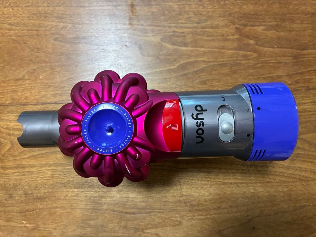 【中古 分解清掃済】Dyson V7 Slim コードレス 掃除機 すぐ使えます