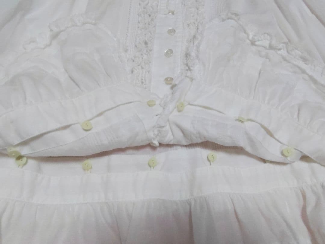 【ピンクハウス】ピコフリル・ピンタック・リボンいっぱいの可愛いオーバーブラウス