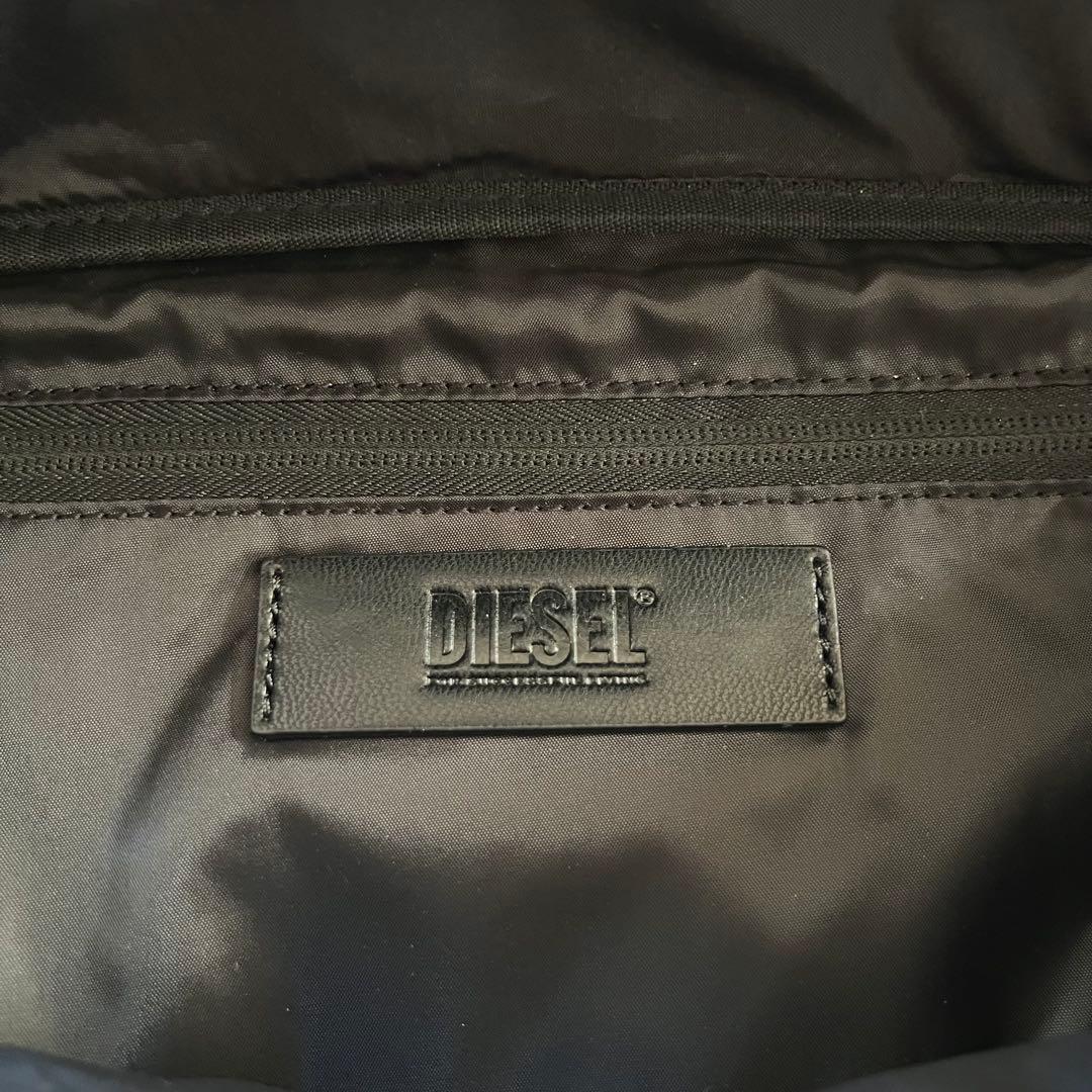 極美品 DIESEL ディーゼル ロゴプリント ボディバッグ