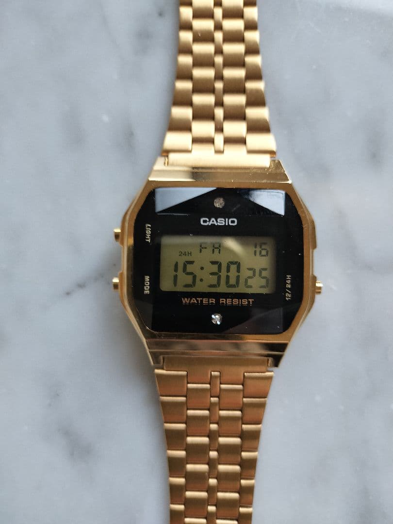 CASIO A168WG-9 ゴールド ダイヤモンド デジタル腕時計