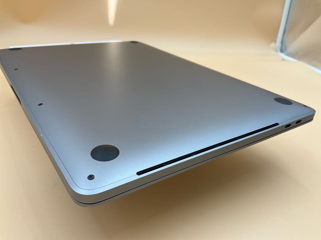 【美品】 Macbook Pro 2020 Core-i5 16GB/512GB