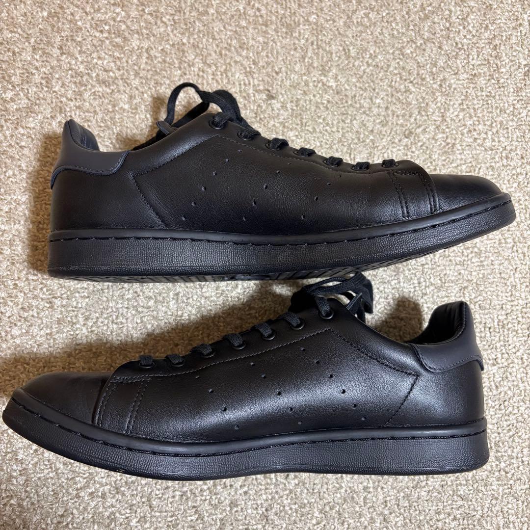新品同様 アディダス スタンスミス LUX 26.5cm 黒 ブラック