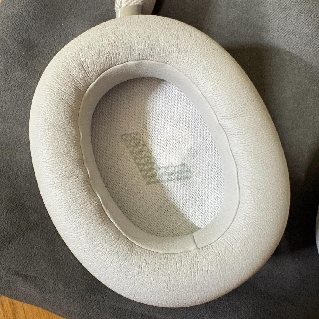 【ほぼ新品】JBL live 770NC　ワイヤレスヘッドホン　白