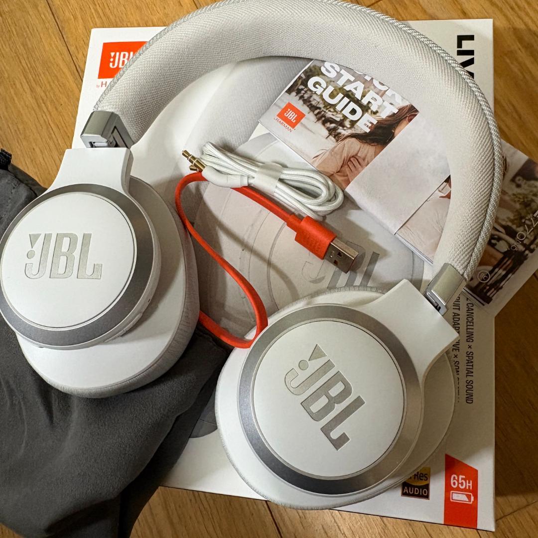【ほぼ新品】JBL live 770NC　ワイヤレスヘッドホン　白
