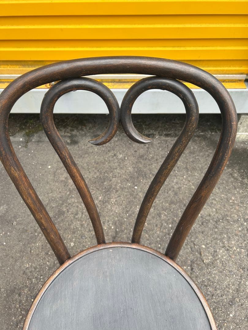 ほわいと　　　ベントウッドチェア