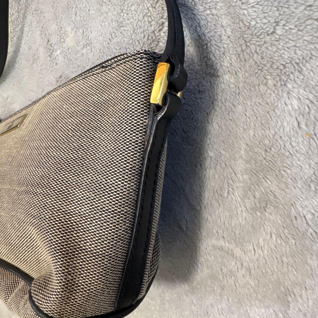 【GUCCI】グッチ　キャンバス　アクセサリーポーチ