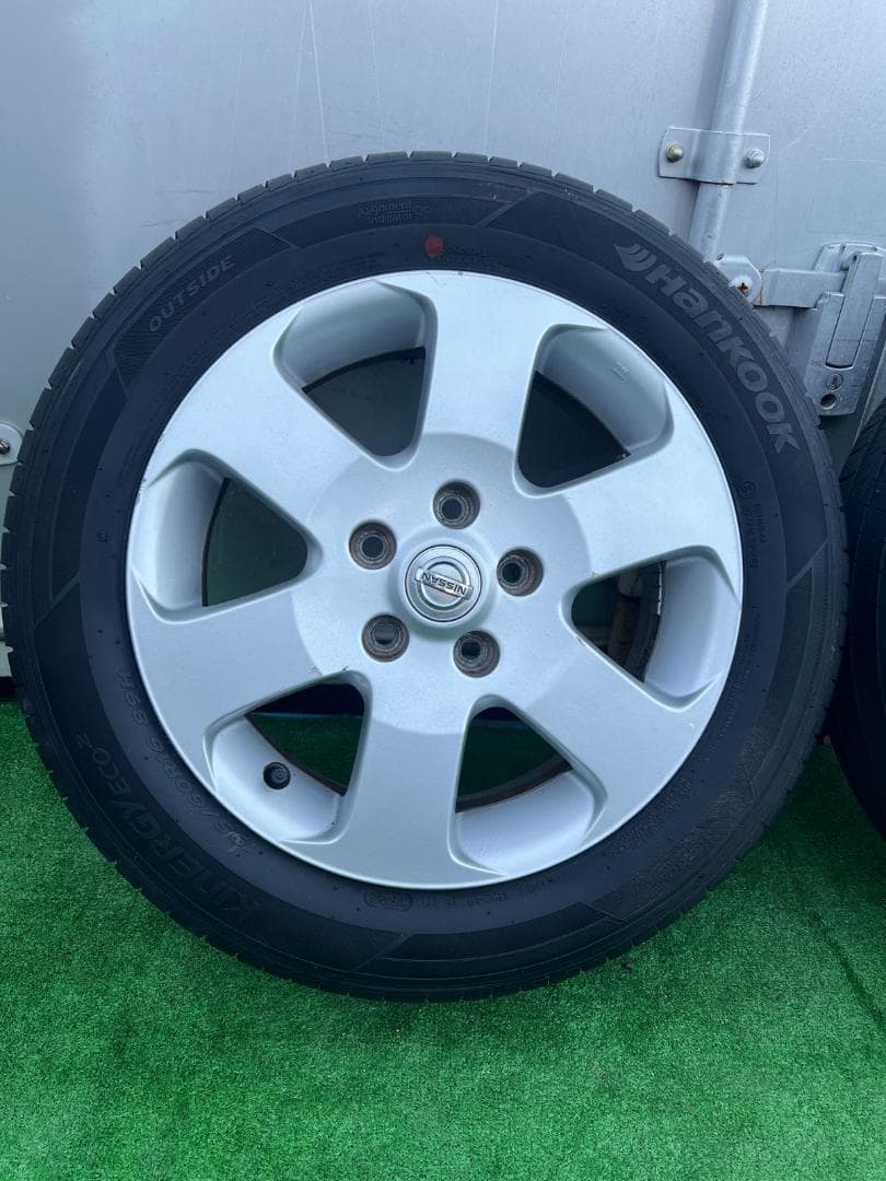 NISSAN 16X6+45 114.3 ホイールと195/60R16 タイヤ