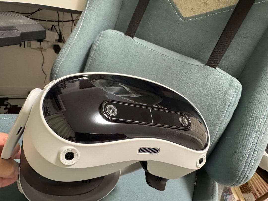 PICO4 ultra motion tracker + その他アクセサリー