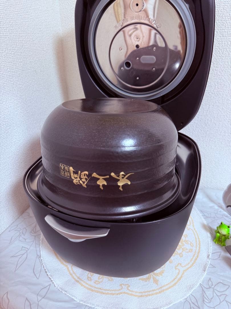 タイガー土鍋ご泡火炊き　圧力IH 5.5合 JRX-T100 2023