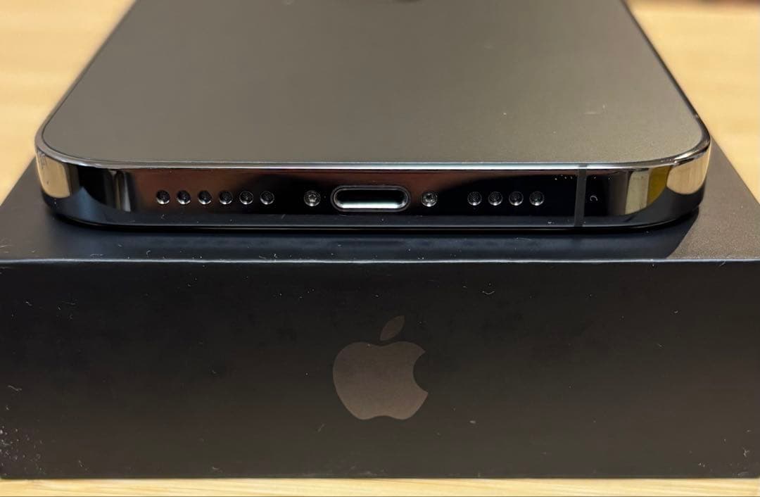 【美品】iPhone 12 PRO MAX 512GB 新品バッテリー　本体