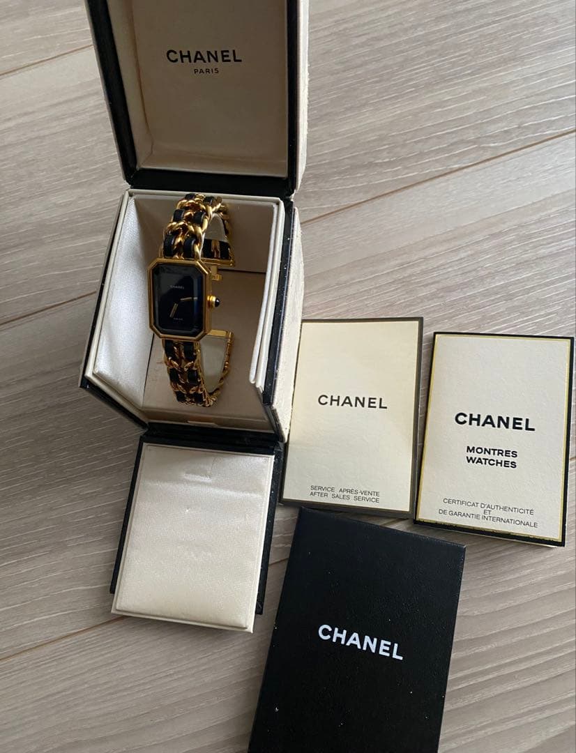 CHANEL シャネル　 Montres Watches ゴールド ブラック