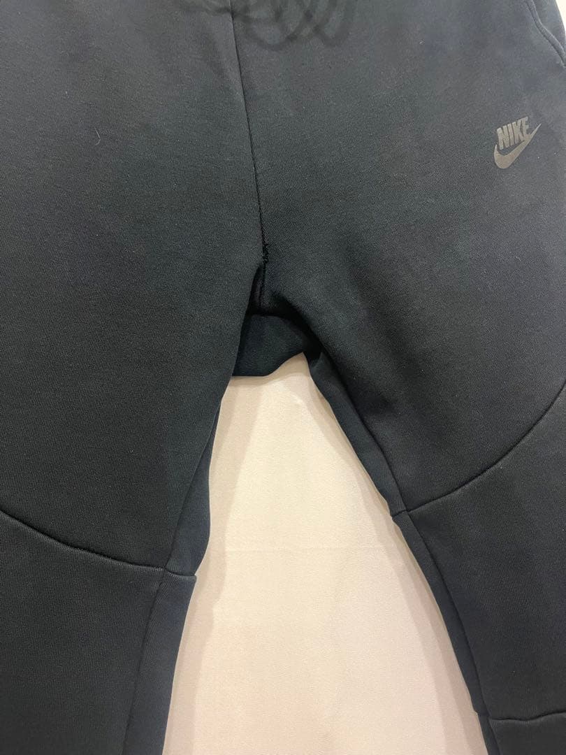 Nike テックフリース　セットアップ　上下　黒