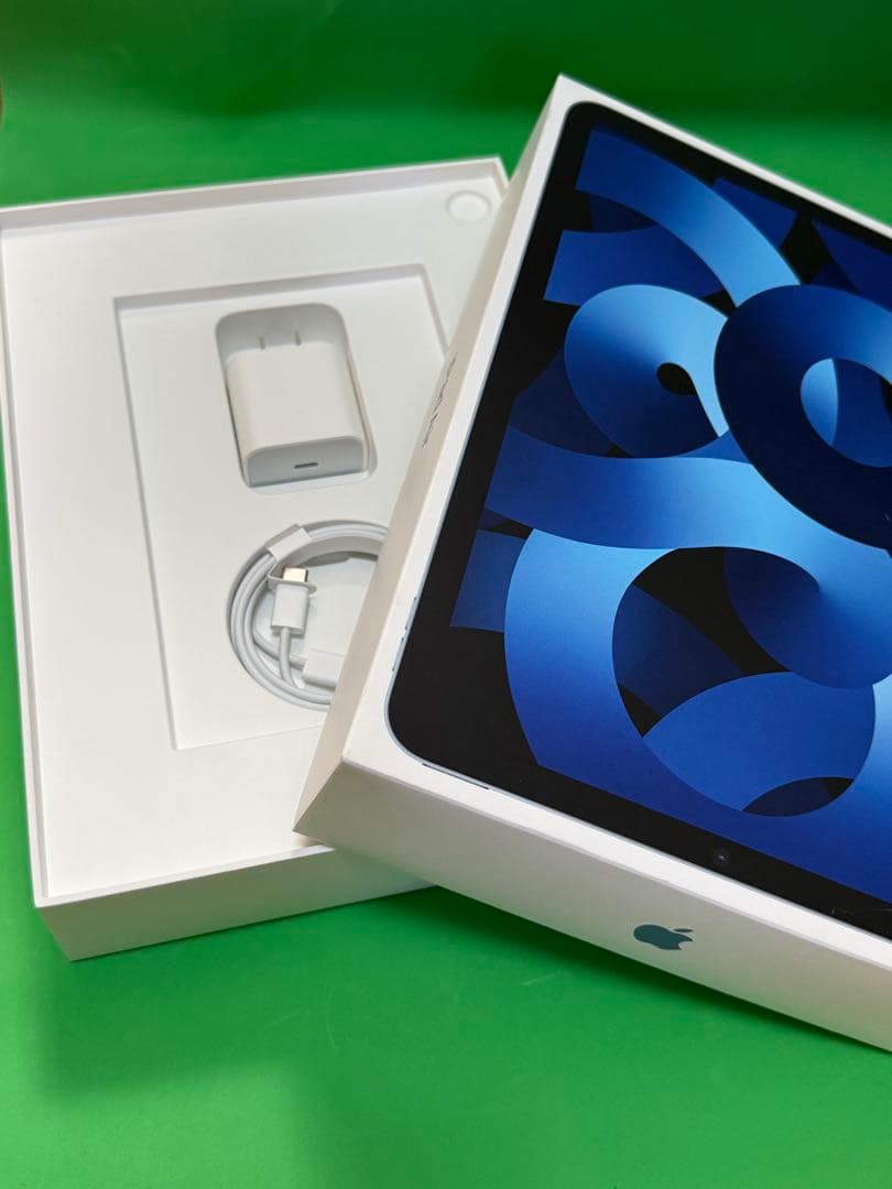 iPad Air (第5世代) wifi 最大容量97%+Magicキーボード