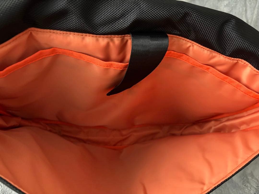 バッグ TIGHTBOOTH LOGO SHOULDER BAG