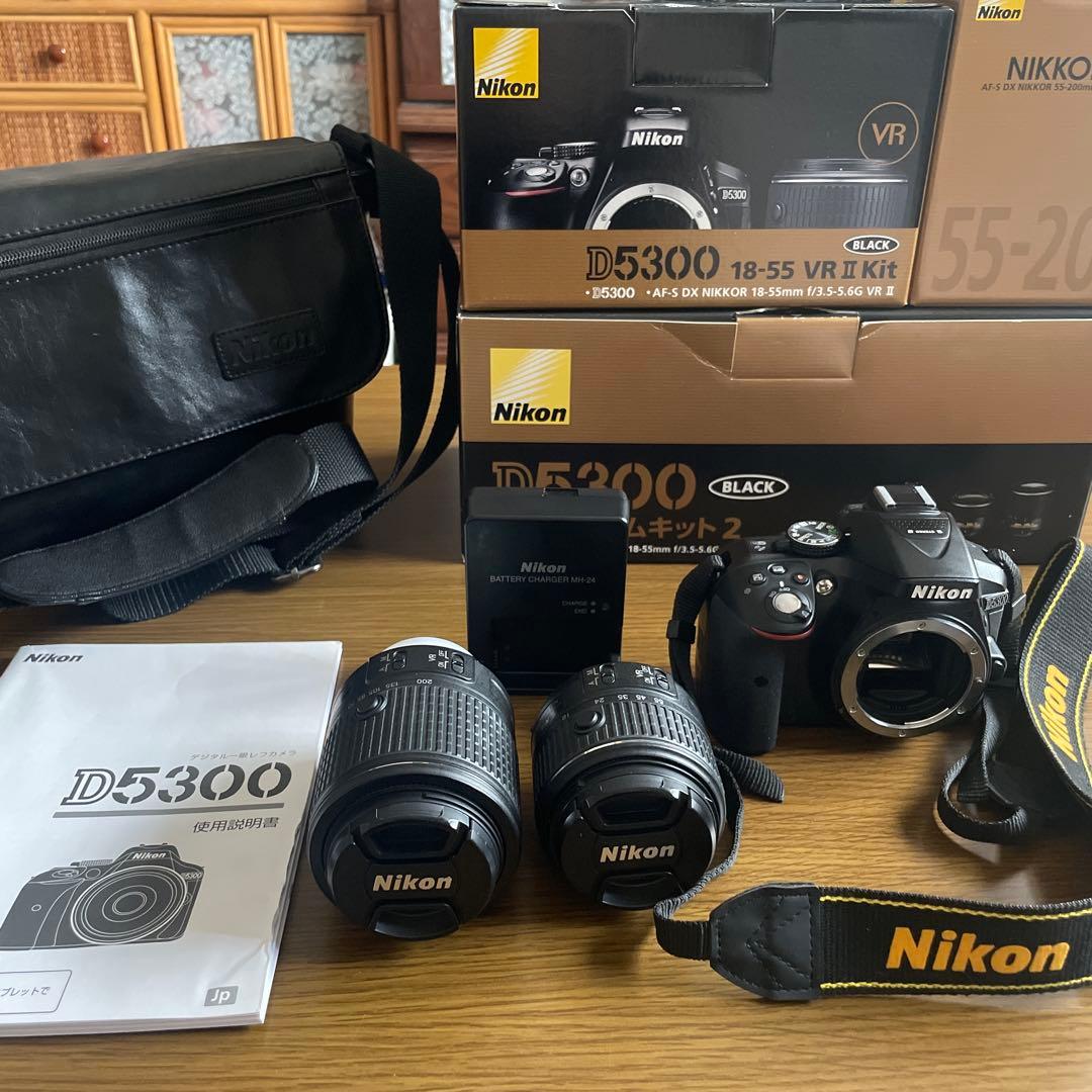 【使用回数少】Nikon D5300 ダブルズームキット ブラック 元箱付
