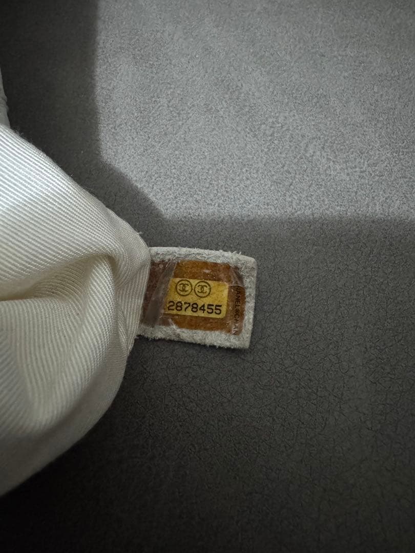 CHANEL シャネル ショルダーバッグ マトラッセキルティング エナメル