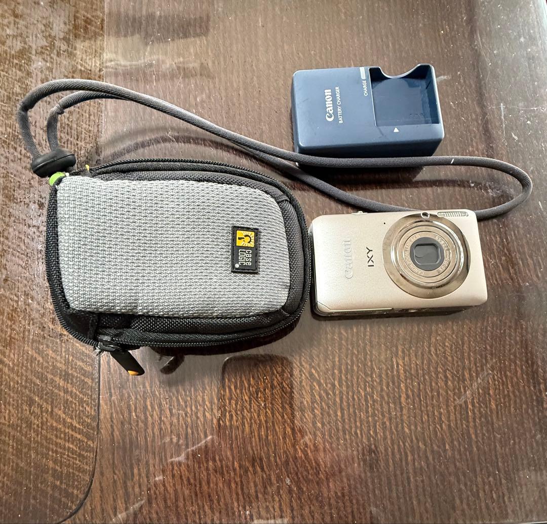 Canon IXY 210Fコンパクトデジタルカメラ