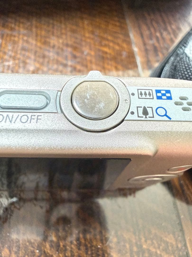 Canon IXY 210Fコンパクトデジタルカメラ