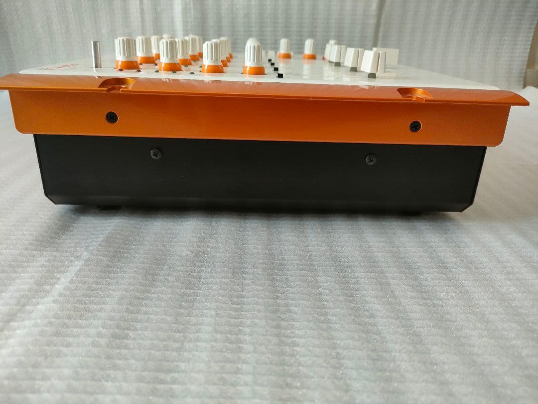 Vestax VMC-004FX DJミキサー 本体