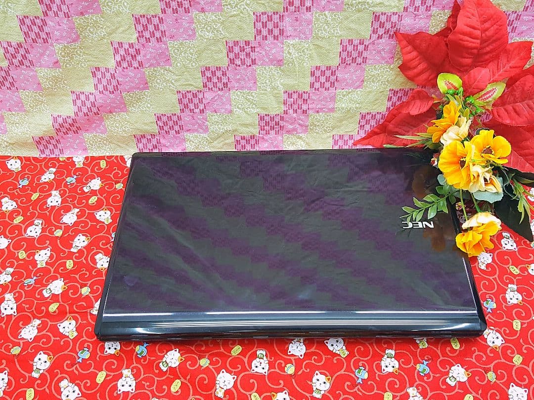 極上品！大容量５００G！カメラ搭載！便利なソフト多数！新型Win10！動画編集