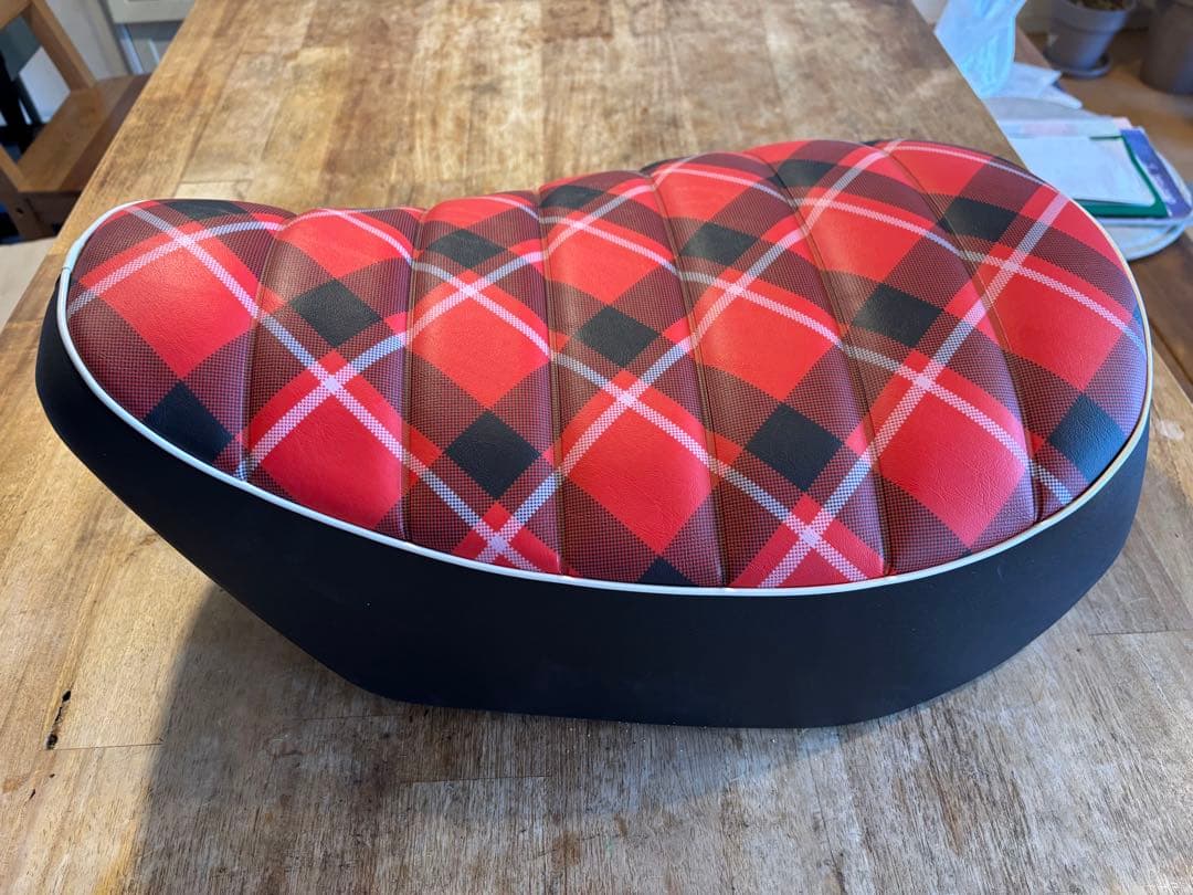 モンキー125 ホンダ 純正シート ステー付き　新品未使用