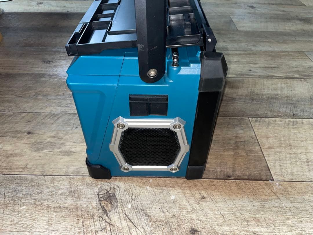 マキタ　TV100ポータブルテレビ