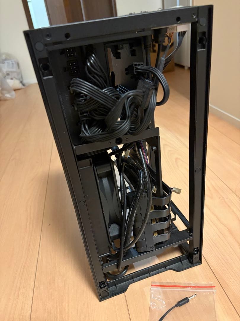 NZXT H1 排気ファン付き