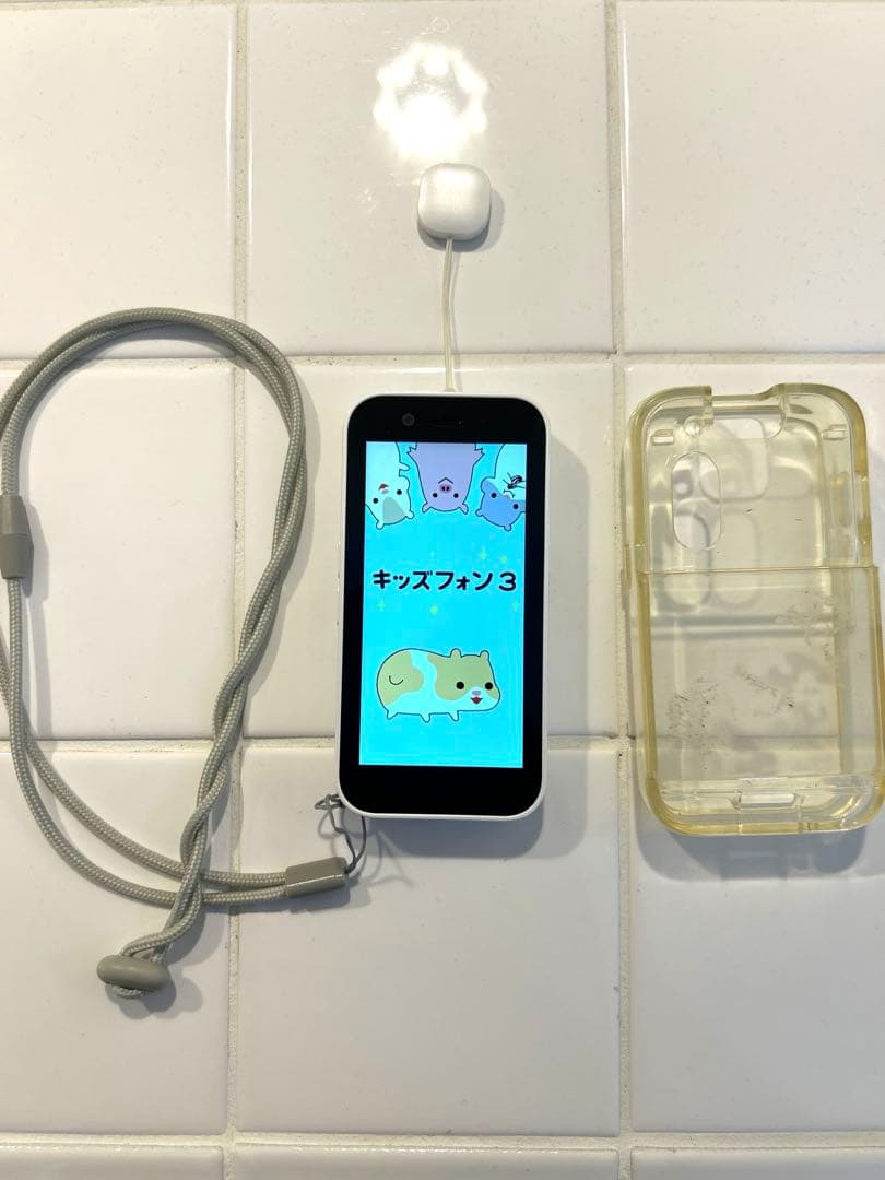 ソフトバンク　キッズフォン3 白　ホワイト