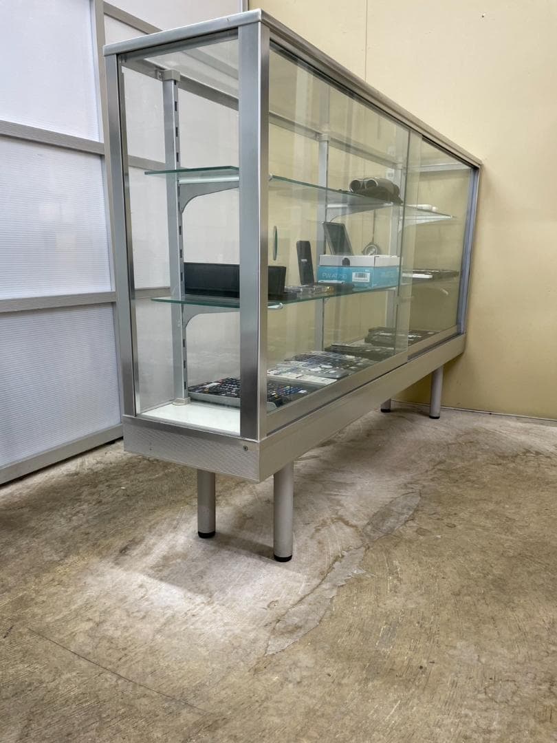 店舗用　ガラスショーケース