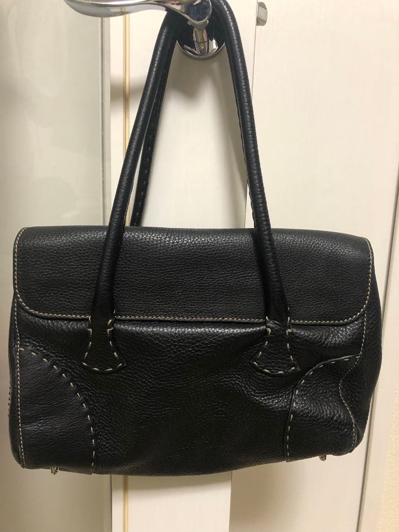 FENDI selleria レザー ハンドバッグ 黒