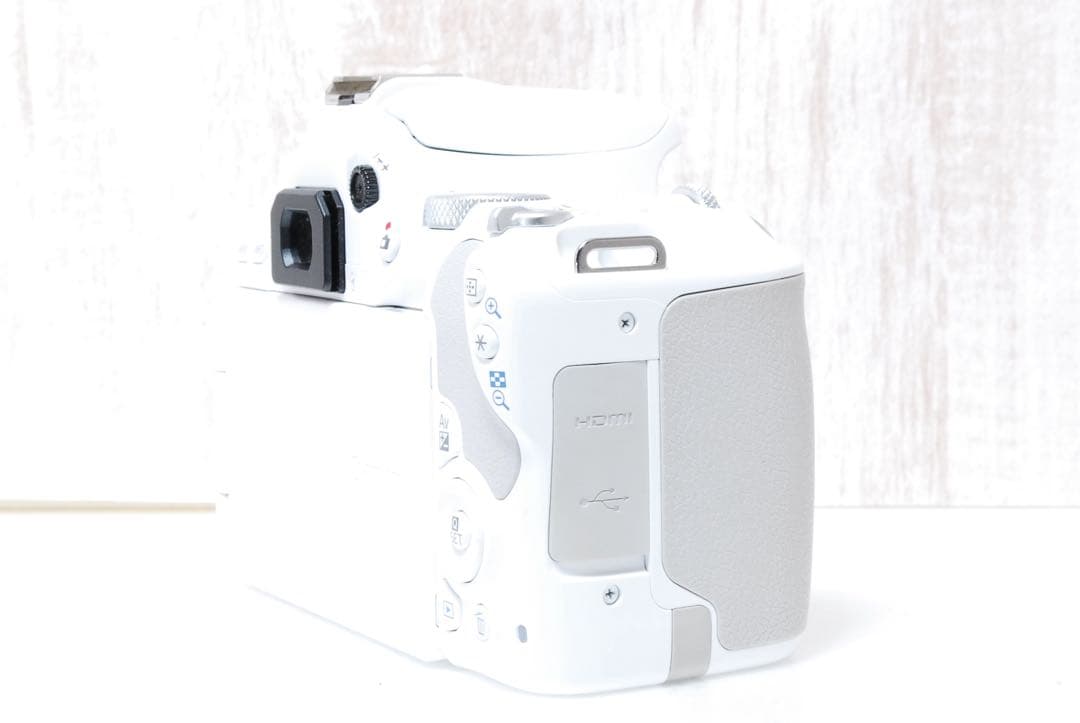 ✨Canon Kiss X9✨　人気カラーホワイト Wi-Fi搭載