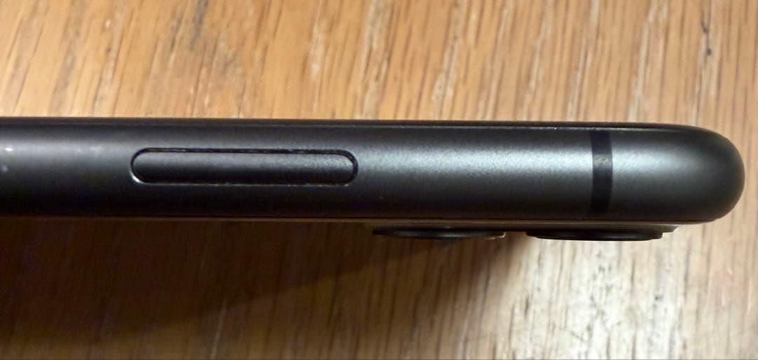 iPhone 11 ブラック　256GB SIMフリー【画面線あり】