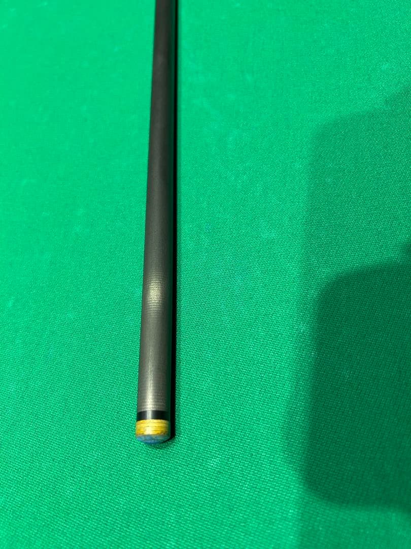 ビリヤードキュー　フルカーボン