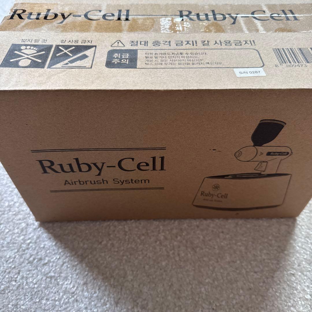 新品未使用Ruby-Cell 美顔器 収納ケース付き　梱包配送の状態