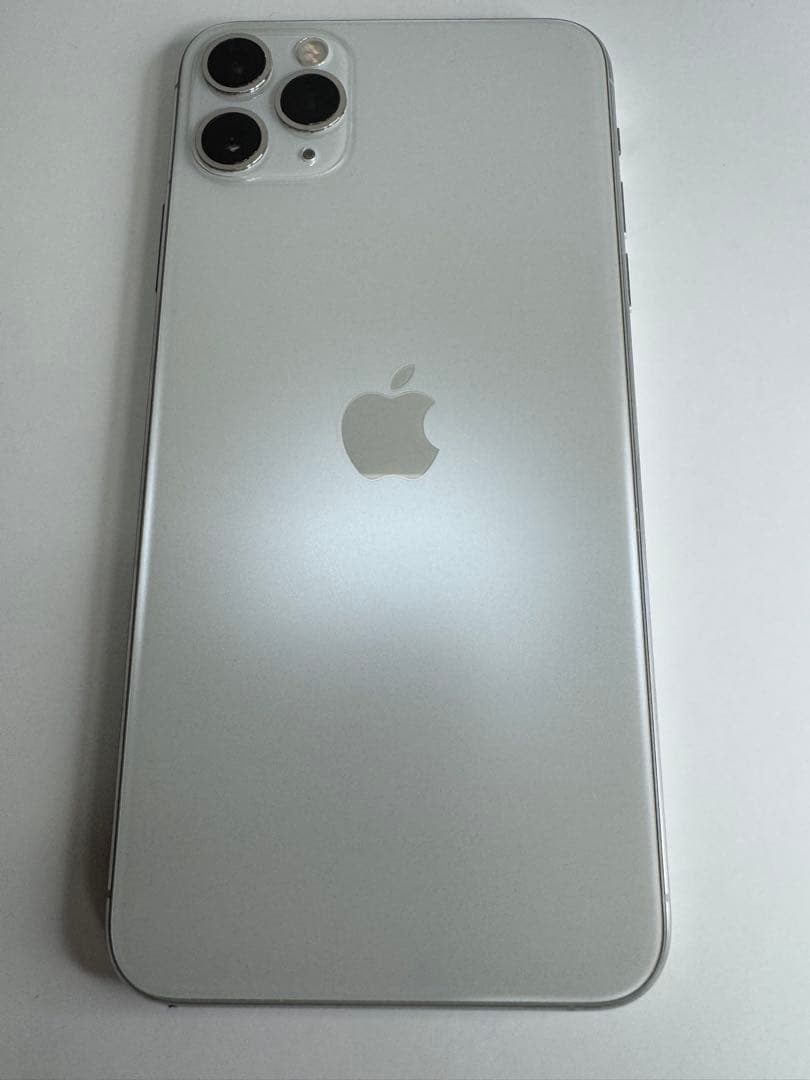 iPhone 11 Pro Max 。256GB。