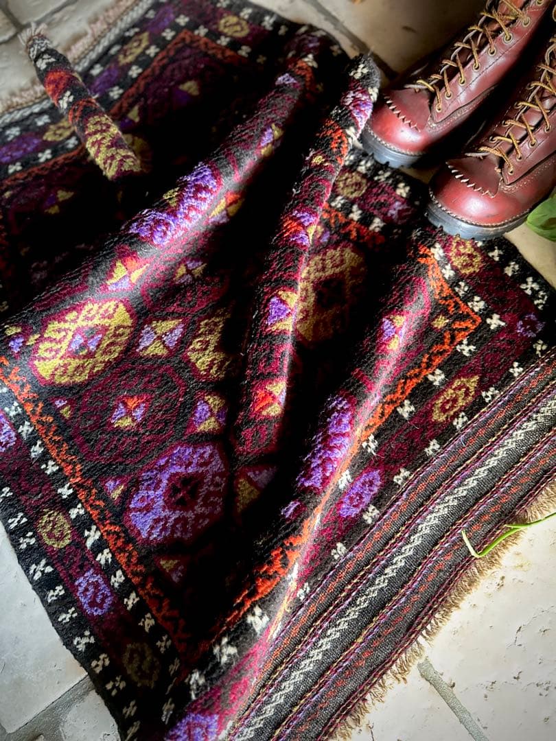 トライバルラグ　ヴィンテージラグ　バルーチ族　アフガンラグ　プリミティブアート